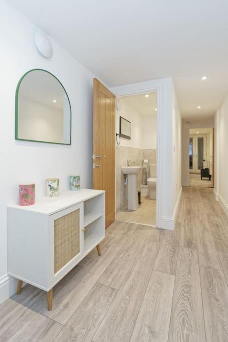 Stylish Beach Front Retreat 2 Bedrooms Herne Bay Exterior foto